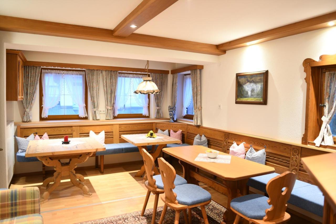 Holzschnitzers Appartements Έρβαλντ Εξωτερικό φωτογραφία